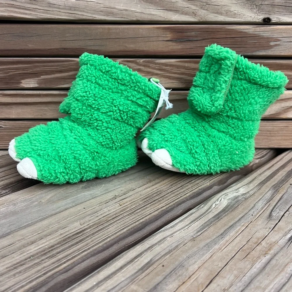 - Monster Claw Boot Green Fur Toddler Slippers! NEW!